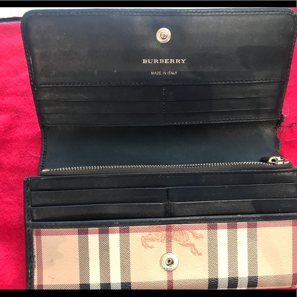 Burberry bag and wallet or separately - Picture 7 of 8
